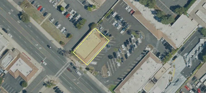 2677 1000th Oaks Blvd