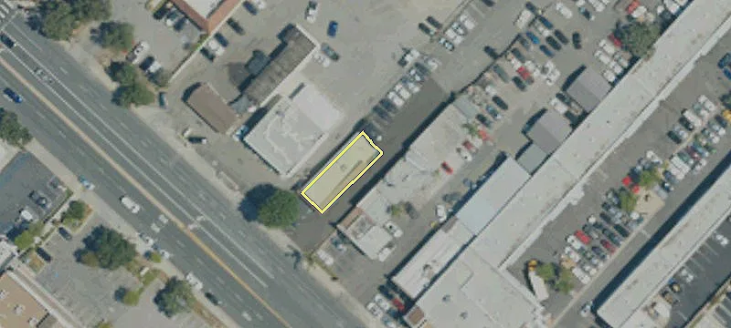 3167 1000th Oaks Blvd