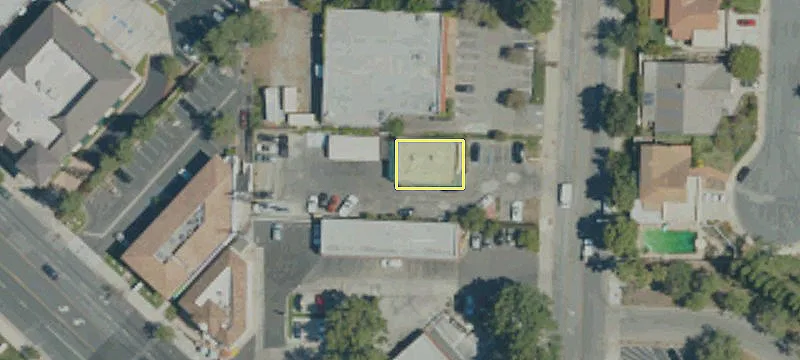 7 Duesenberg Dr