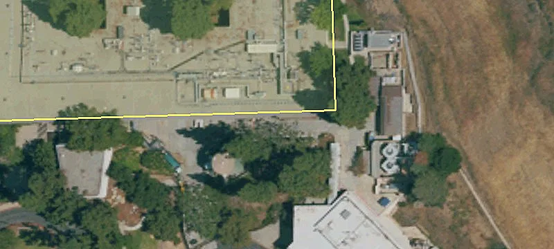 1049 Camino Dos Rios