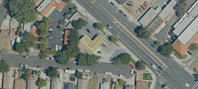 3050 1000th Oaks Blvd