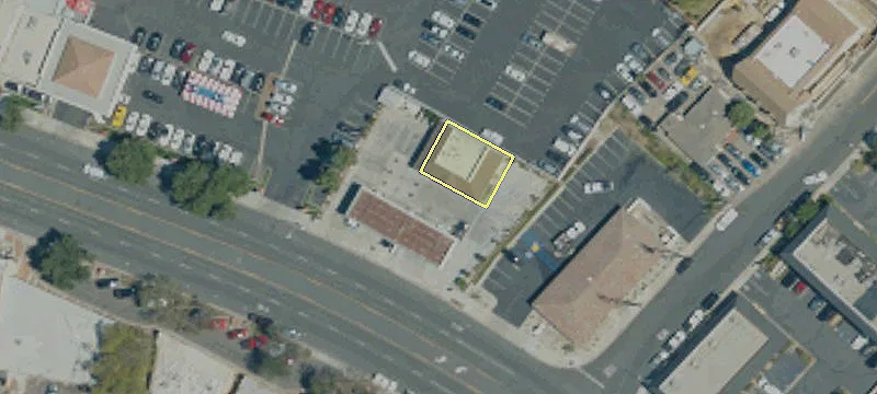 2473 1000th Oaks Blvd