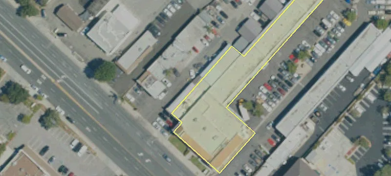 3185 1000th Oaks Blvd