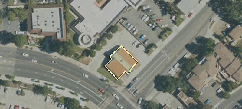 1695 1000th Oaks Blvd