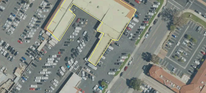 3888 1000th Oaks Blvd