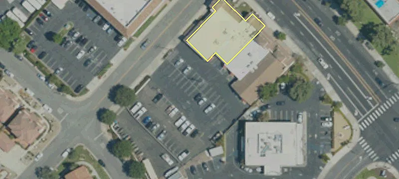 3302 1000th Oaks Blvd
