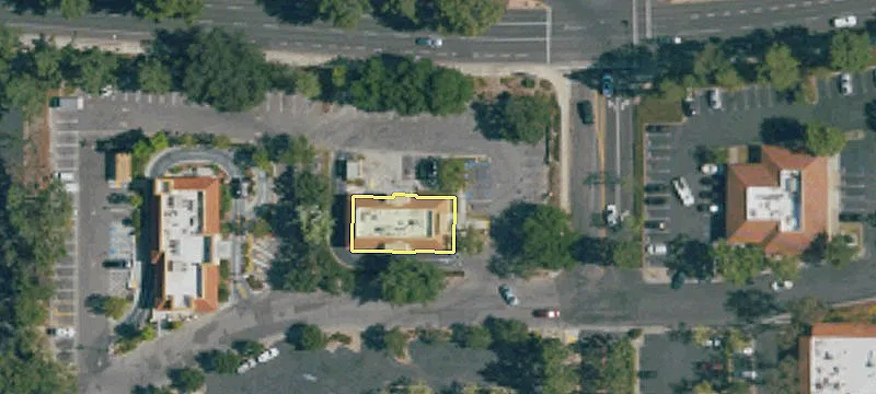 1928 Avenida De Los Arboles