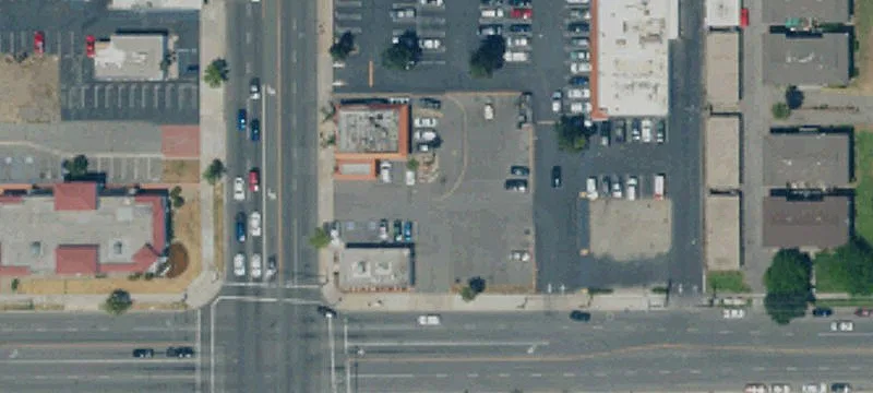 9291 Sierra Ave