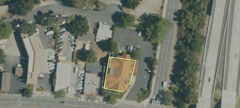 947 1000th Oaks Blvd
