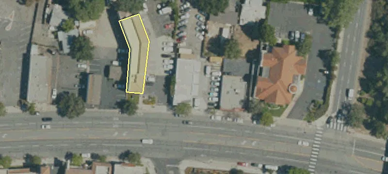 901 1000th Oaks Blvd