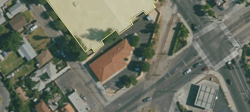 811 Telegraph Rd