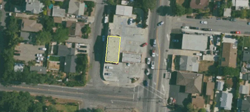 905 Ventura St