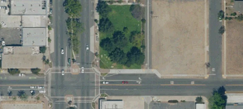 Riverside Ave
