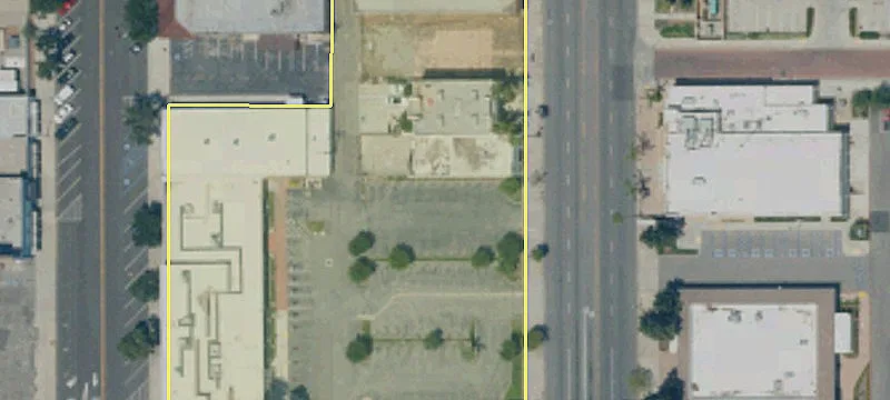 8466 Sierra Ave