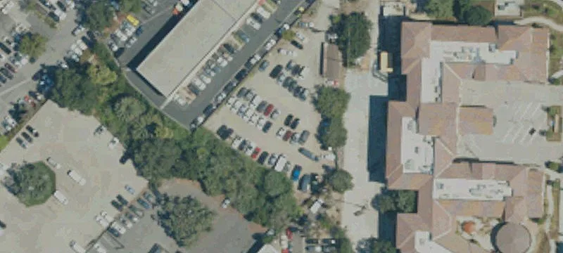 3174 Los Feliz Dr