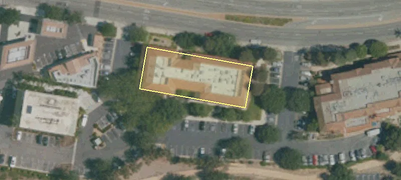 80 Hillcrest Dr