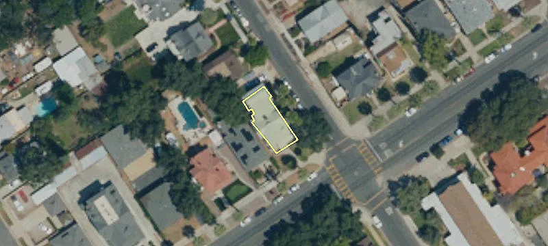 206 Olive Ave