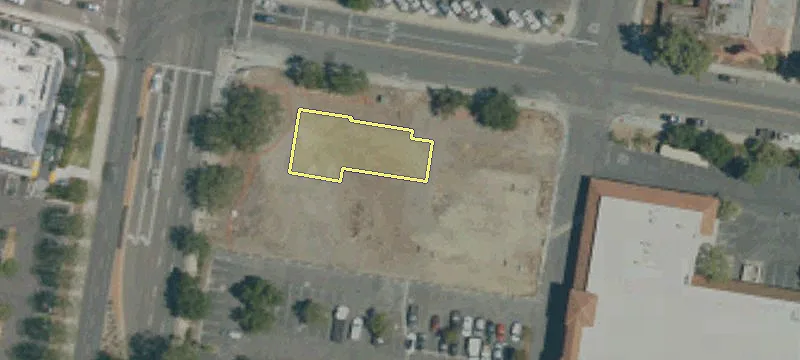 400 Moorpark Rd