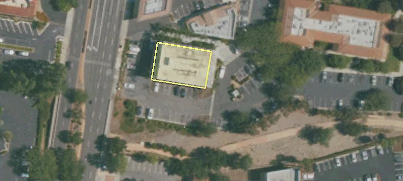 166 Moorpark Rd