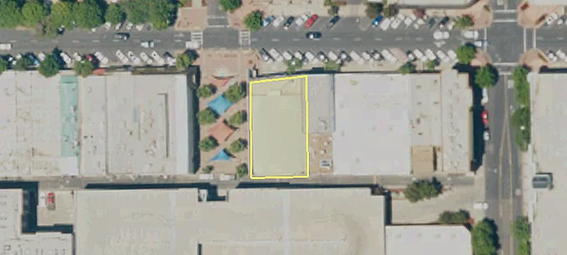 301 Main St