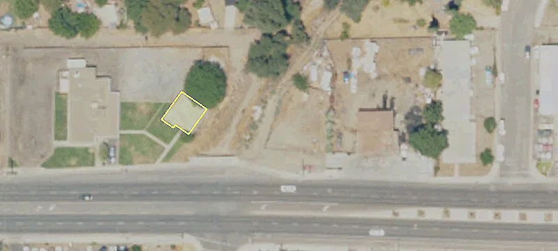 400 Visalia Rd
