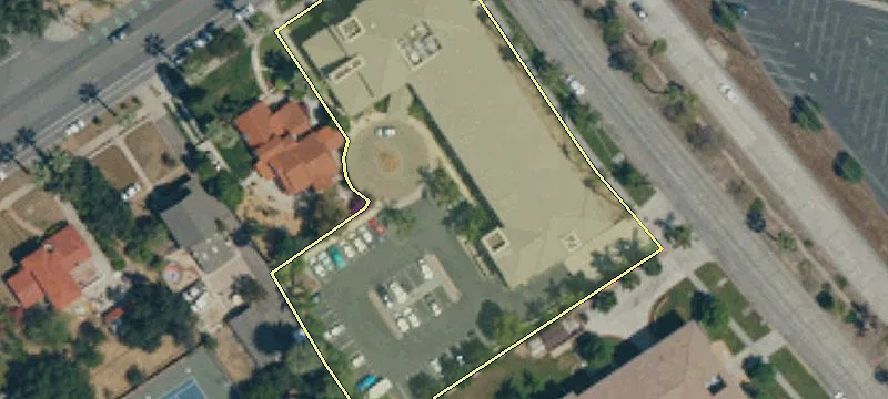 460 Fern Ave