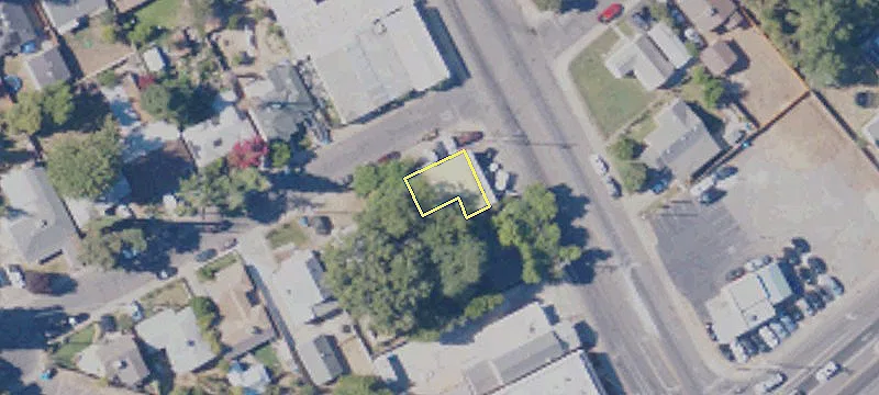 100 Percy Ave