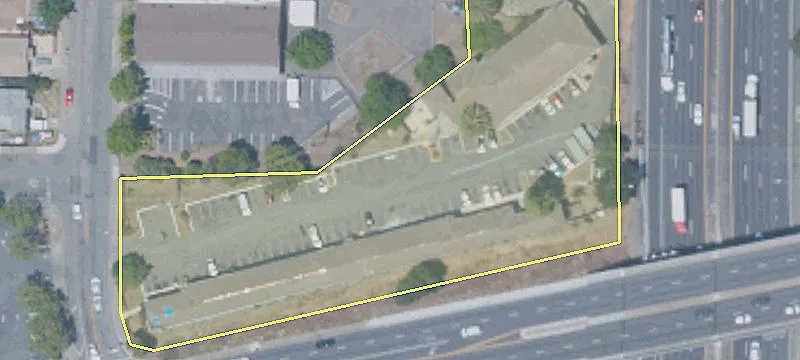 4 Mariposa St