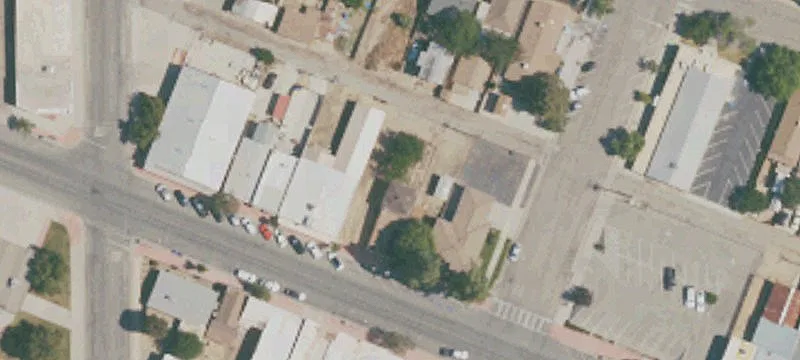 706 Ctr St