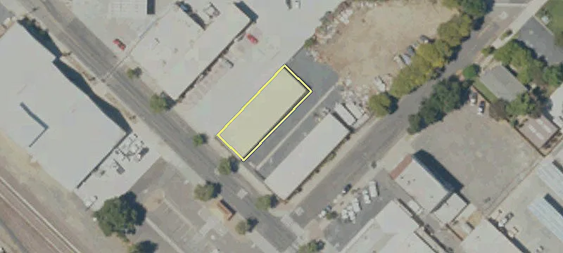 1574 Main St