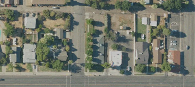 1320 Whitley Ave