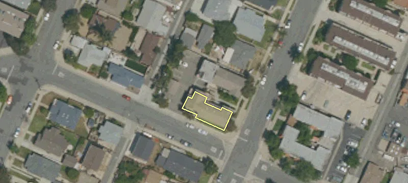 341 Walnut Ave