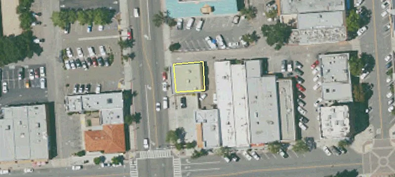1218 Spg St