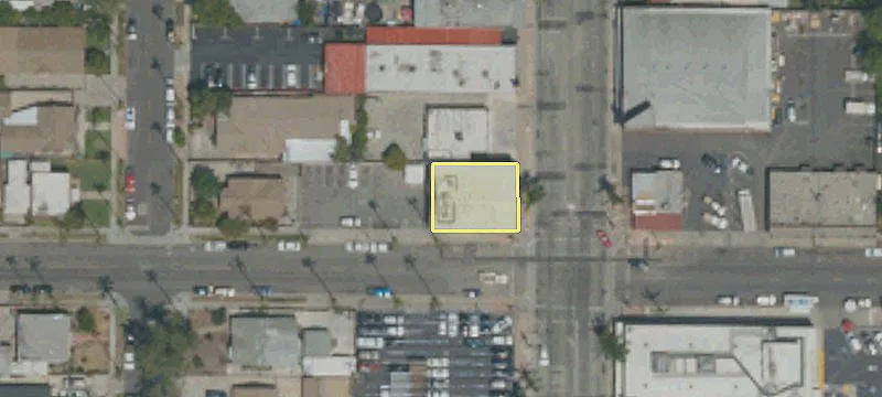 1926 Main St
