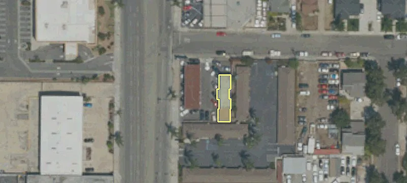 2405 Main St