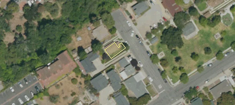130 Short St