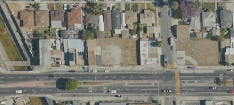 911 Rosecrans Ave