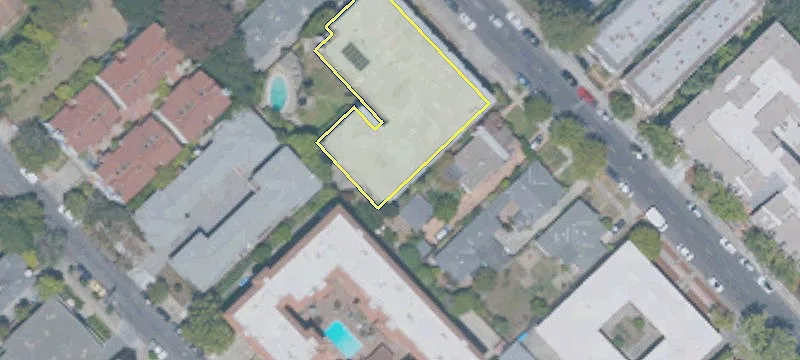 728 Elm St, Unit 207