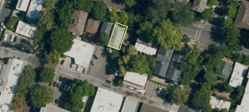 2114 I St
