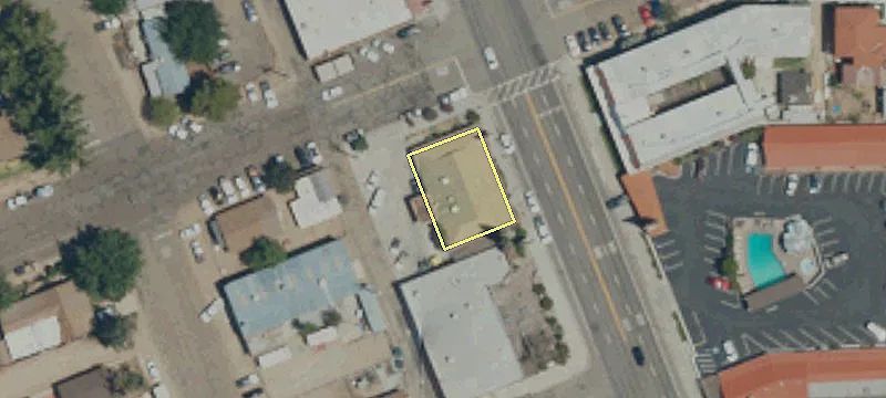 301 Main St
