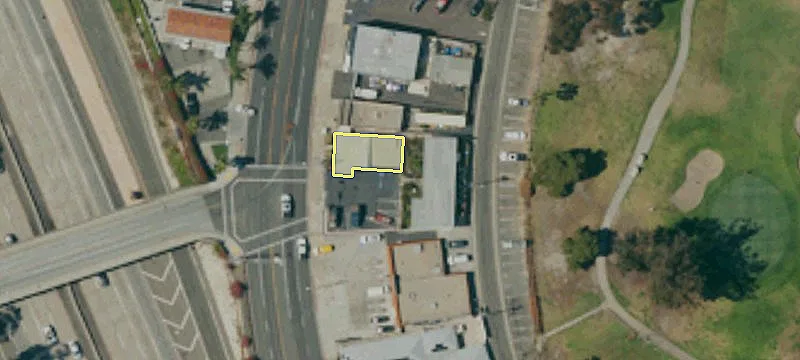 2415 El Camino Real