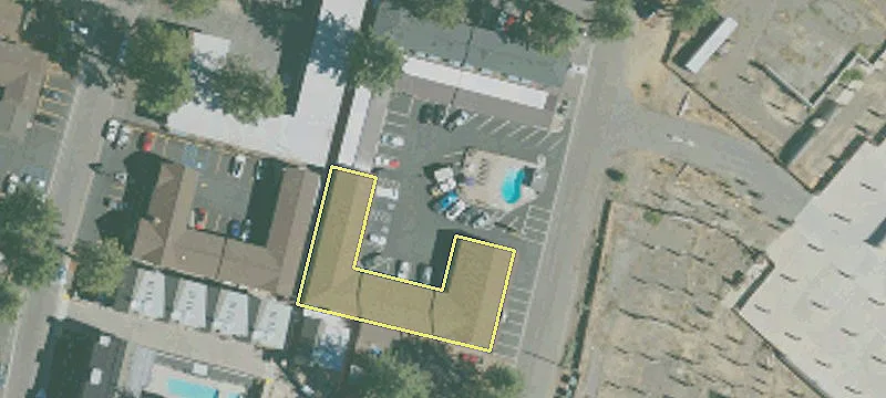 4133 Cedar Ave