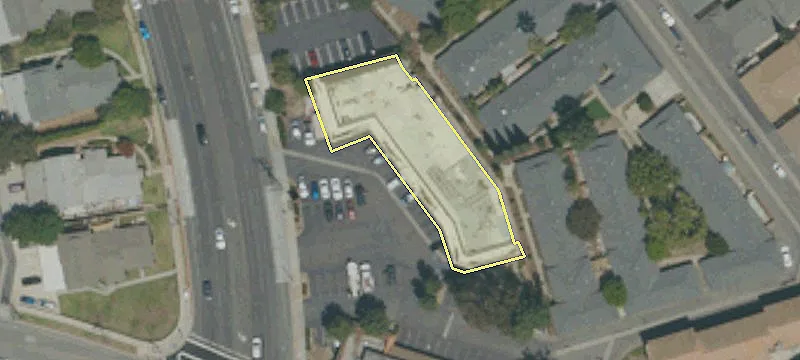 108 Tustin Ave