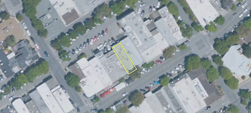 252 Main St