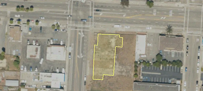 402 Grand Ave