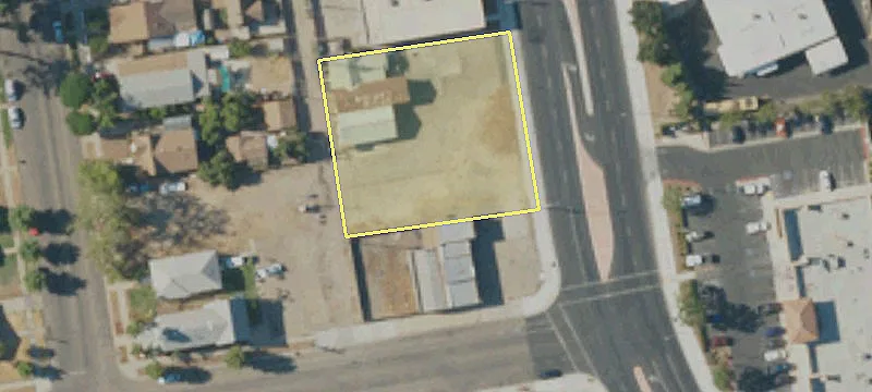 1129 Academy Ave