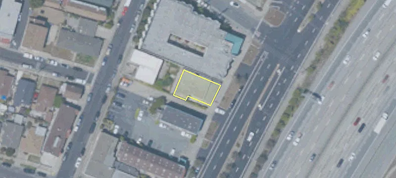 743 Airport Blvd