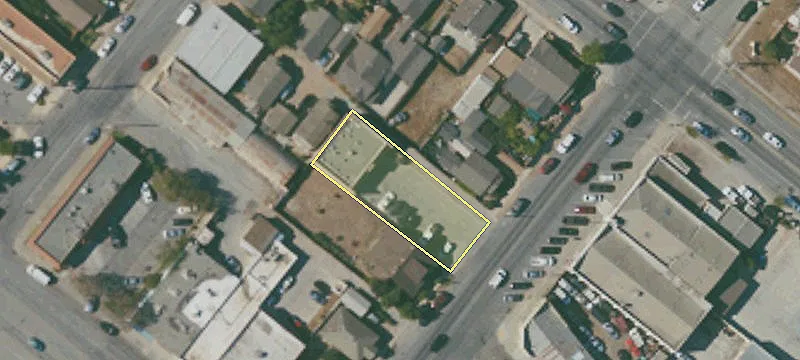 131 Oak St