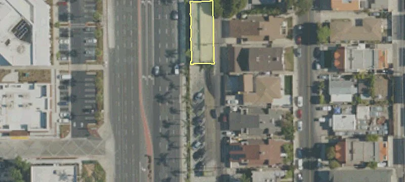 17042 Bch Blvd