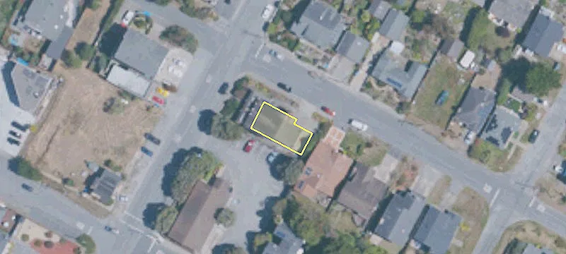 1301 Main St